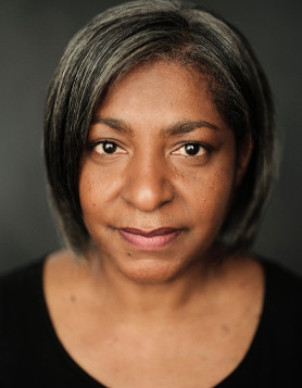 maxine-finch-profile-01-25.jpg